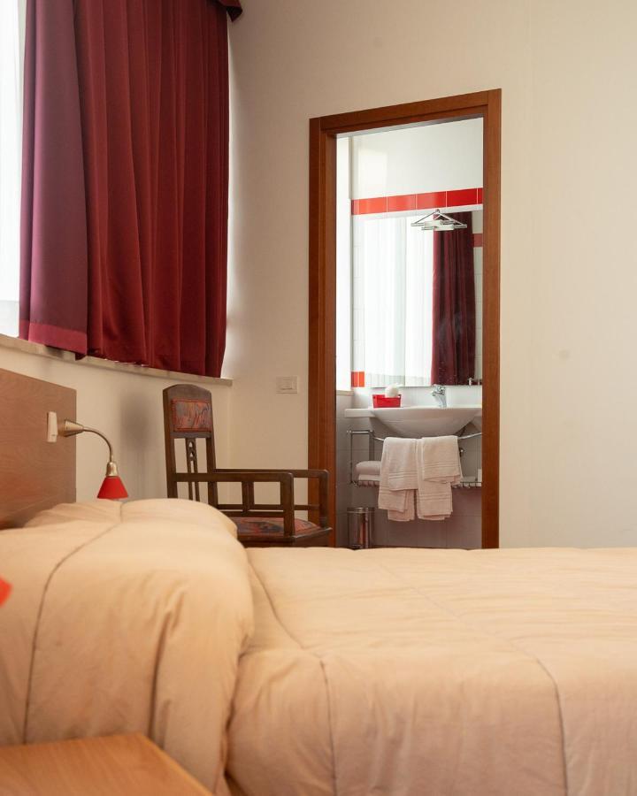 Hotel All'Oasi Paese ภายนอก รูปภาพ