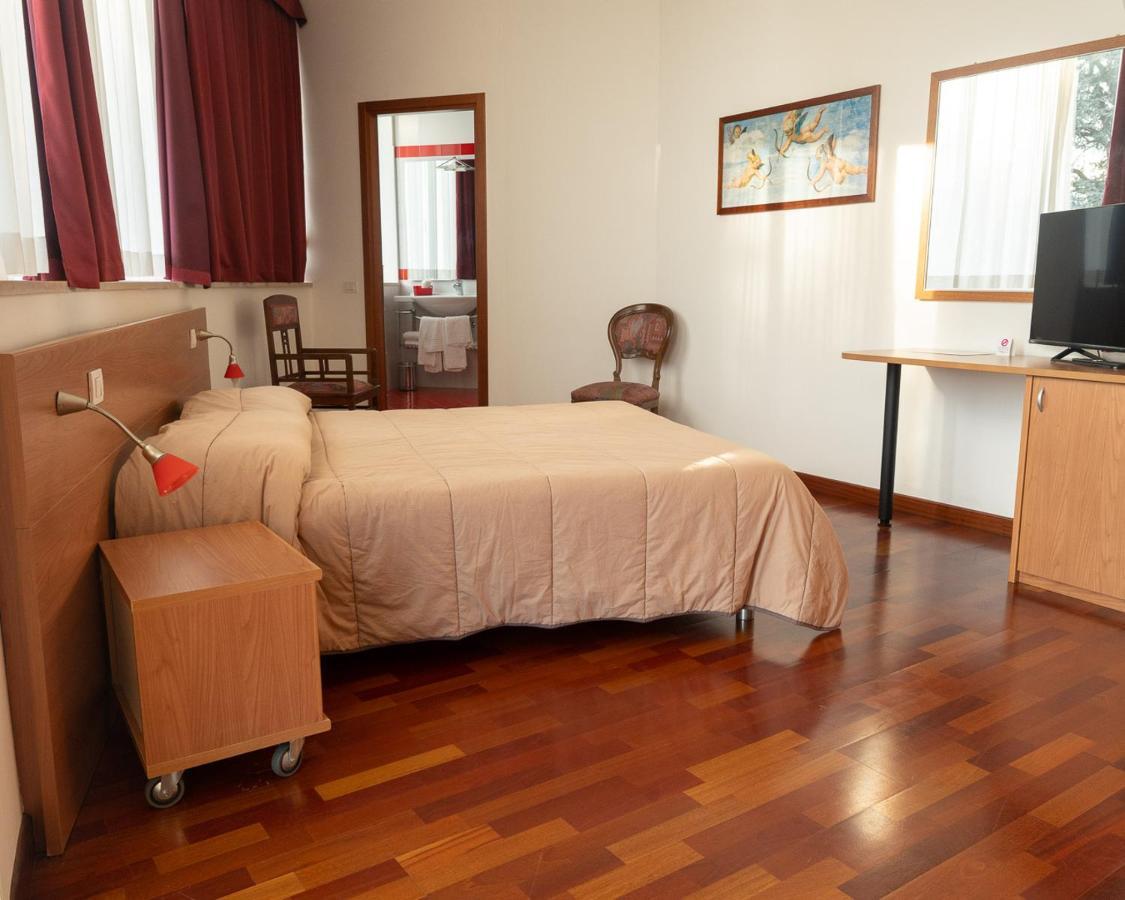 Hotel All'Oasi Paese ภายนอก รูปภาพ