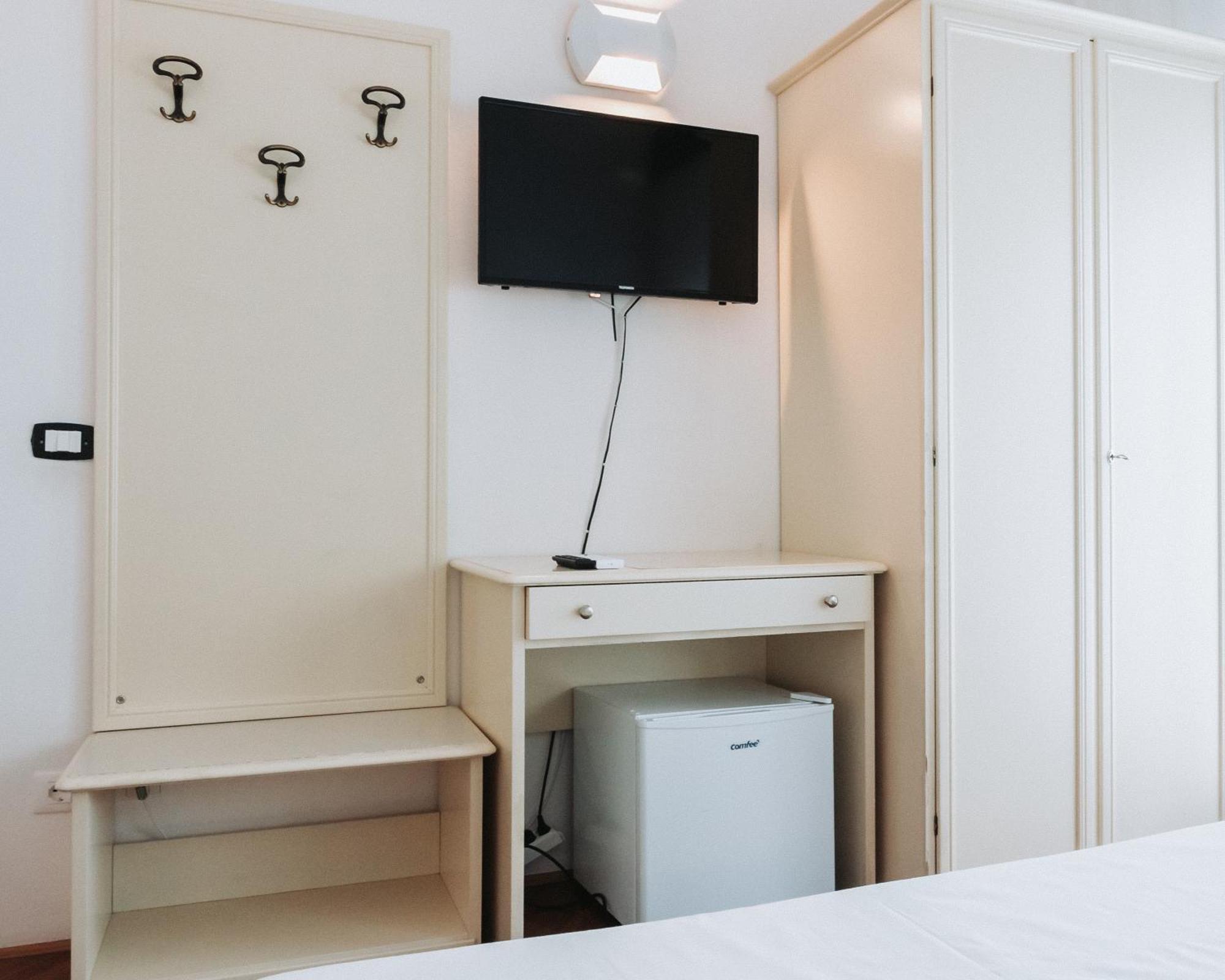Hotel All'Oasi Paese ภายนอก รูปภาพ